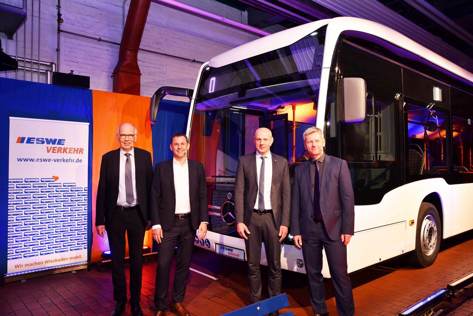 Mercedes-Benz получил рекордный заказ на электрические автобусы eCitaro Mercedes-Benz получил рекордный заказ на электрические автобусы eCitaro