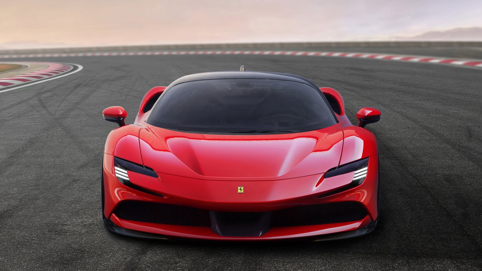 Плагин-гибрид Ferrari SF90 Stradale Плагин-гибрид Ferrari SF90 Stradale