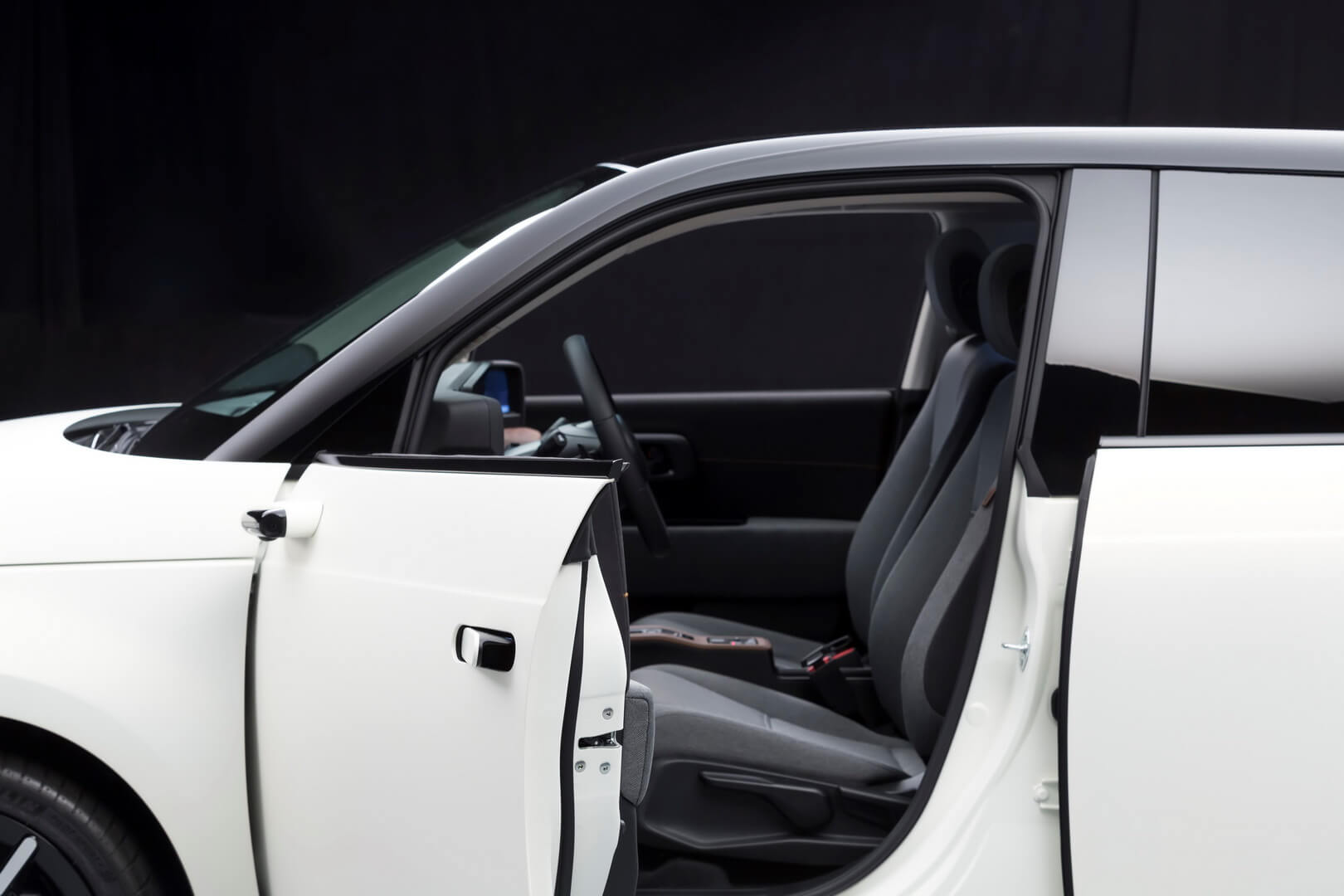 Honda e будет использовать боковые камеры-зеркала Honda e будет использовать боковые камеры-зеркала