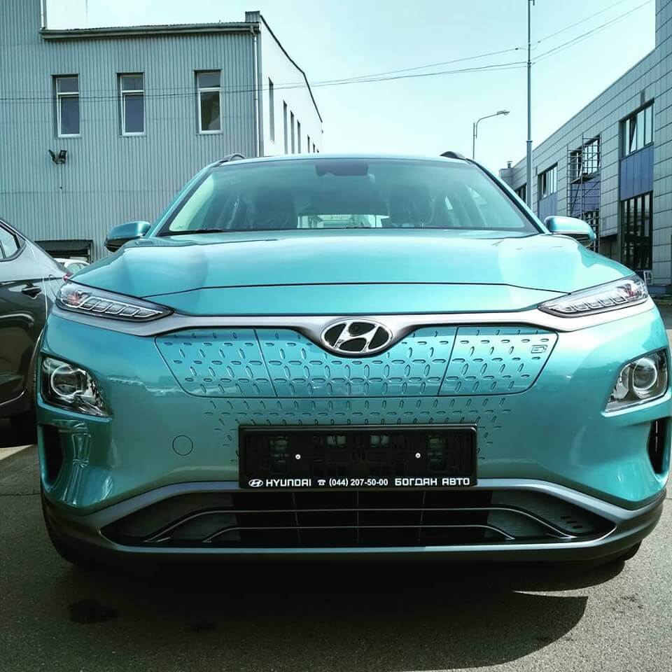 В Украину привезли первую официальную партию Hyundai Kona Electric В Украину привезли первую официальную партию Hyundai Kona Electric