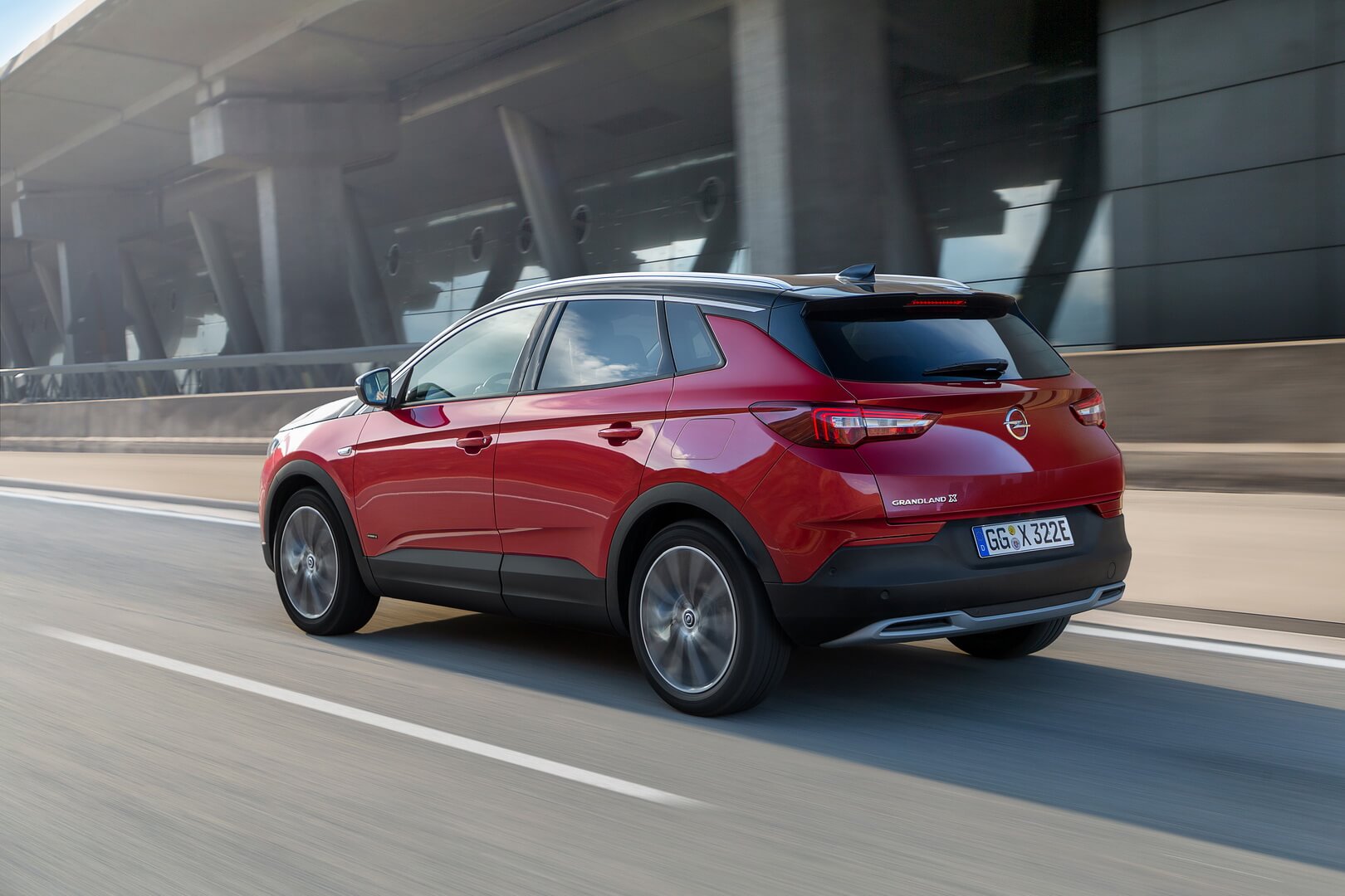 Плагин-гибрид Opel Grandland X Плагин-гибрид Opel Grandland X