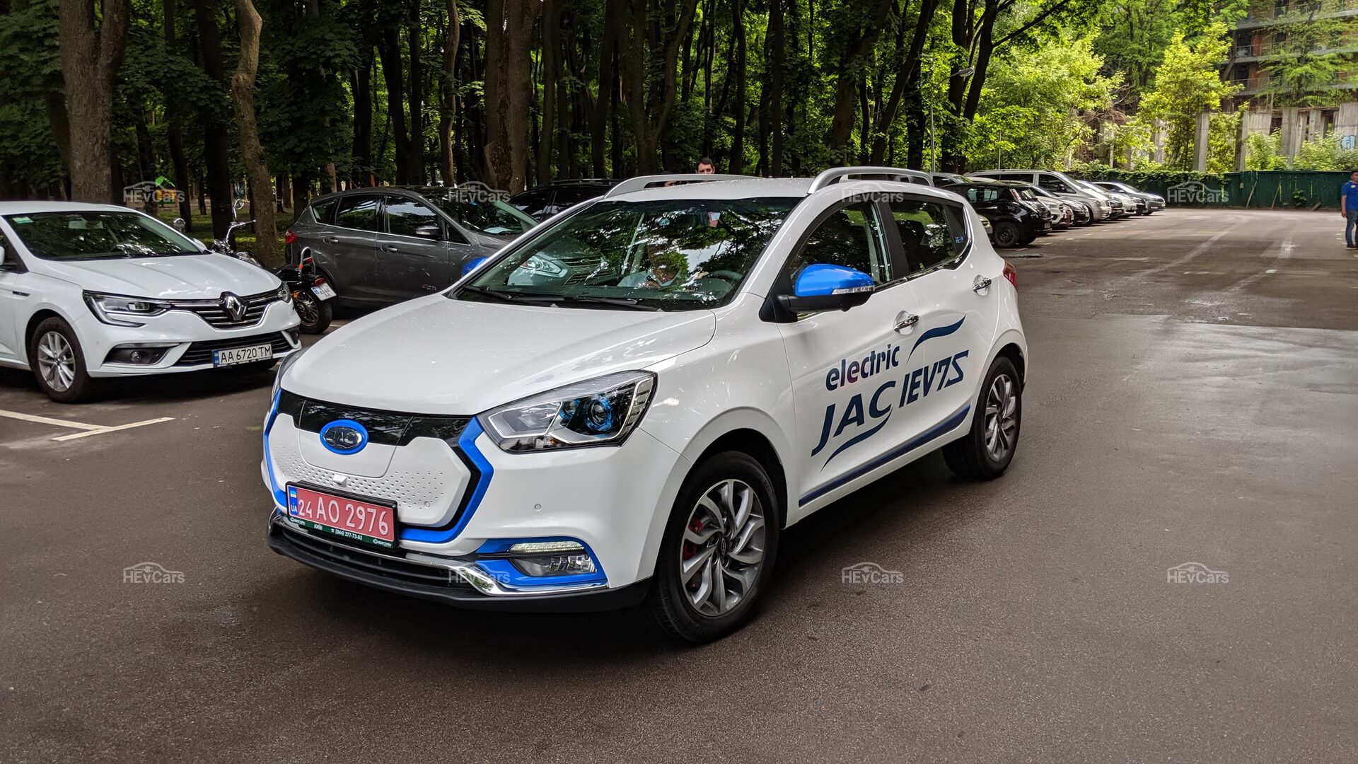 Электромобиль JAC iEV7S Электромобиль JAC iEV7S