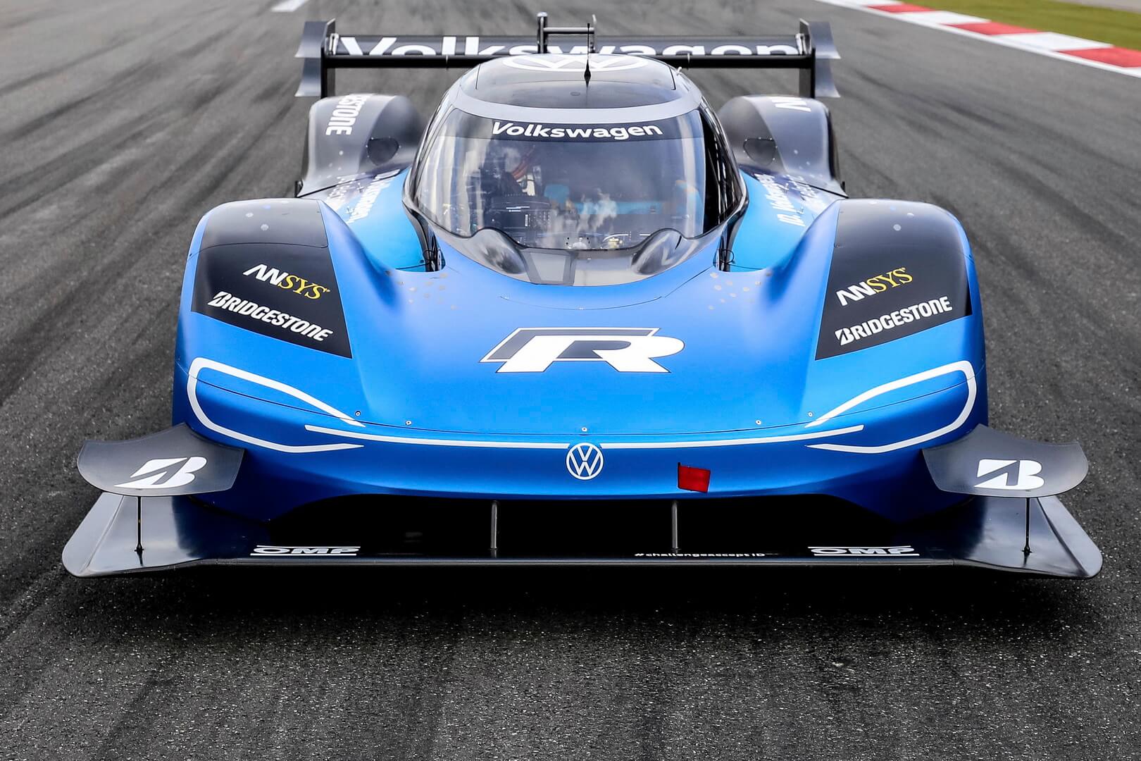 Volkswagen ID.R побил 20-летний рекорд фестиваля в Гудвуде Volkswagen ID.R побил 20-летний рекорд фестиваля в Гудвуде