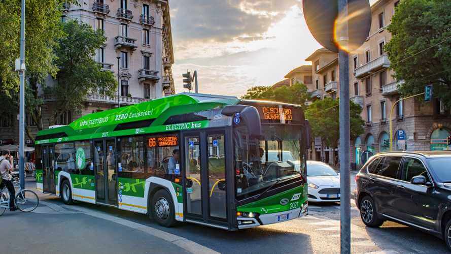 25 электрических автобусов Solaris Urbino 12 Electric уже используются в Милане 25 электрических автобусов Solaris Urbino 12 Electric уже используются в Милане