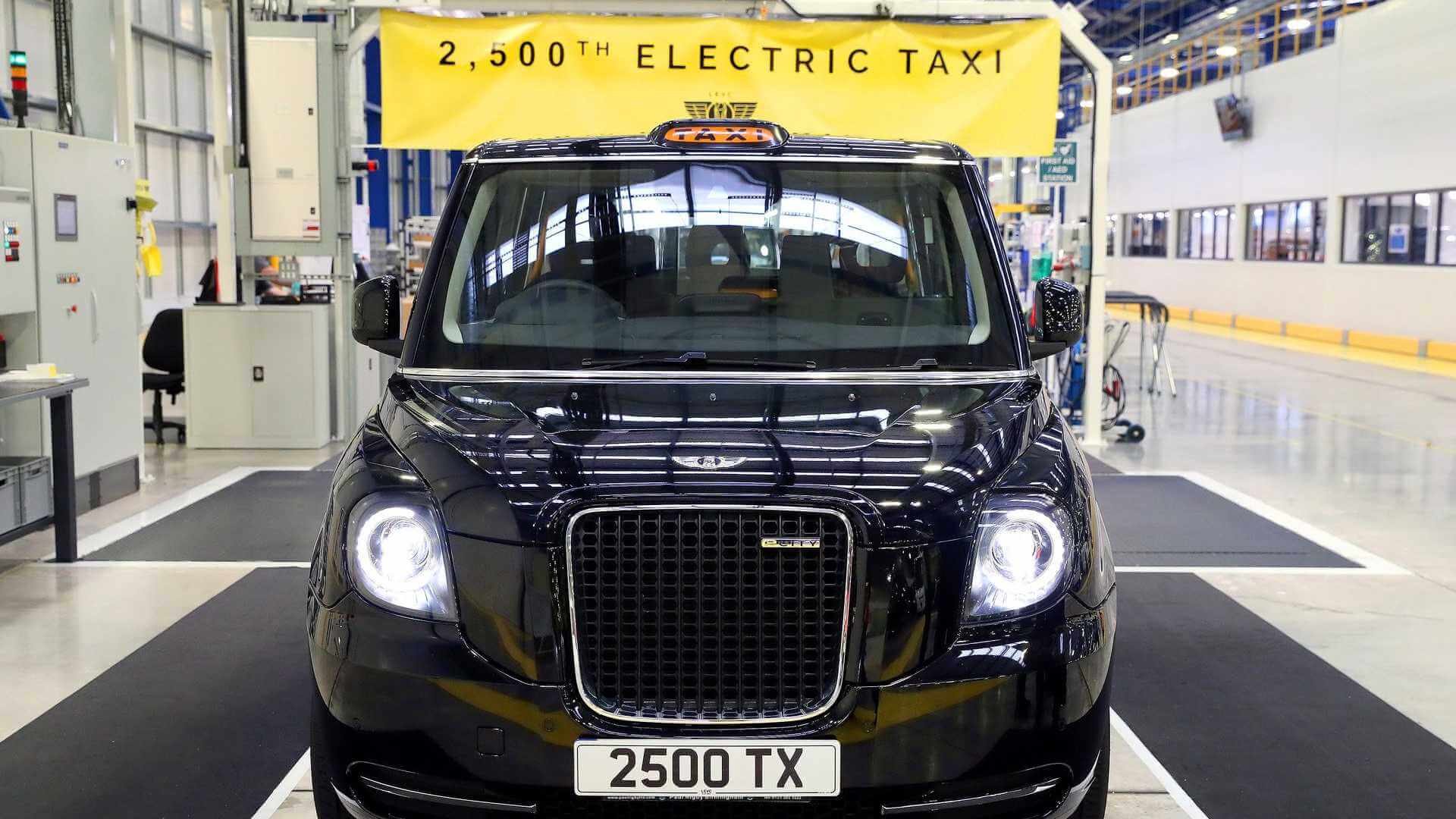 Более 80% LEVC TX было произведено для лондонских таксистов Более 80% LEVC TX было произведено для лондонских таксистов
