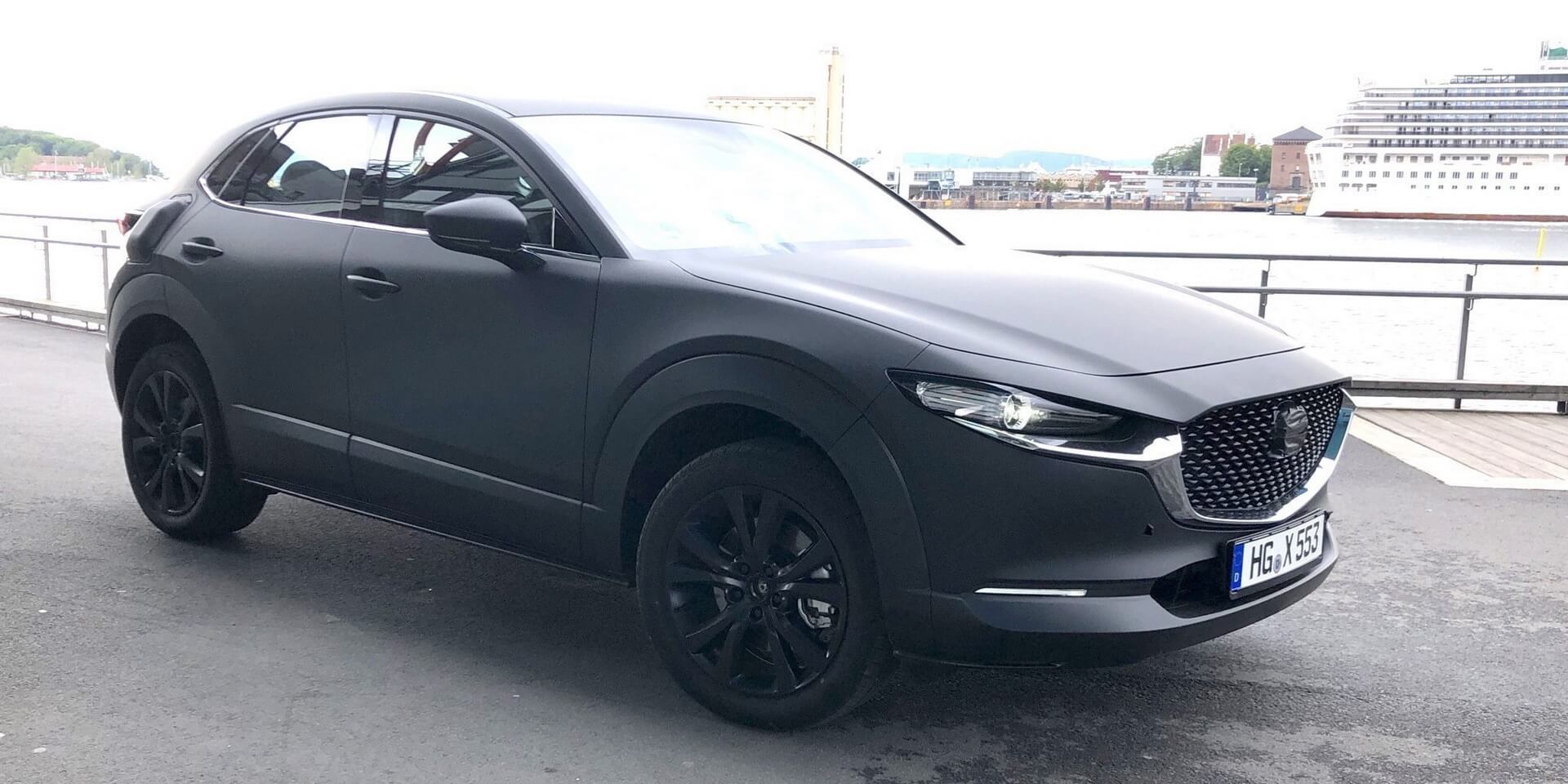Снимок загадочной Mazda в Норвегии Снимок загадочной Mazda в Норвегии