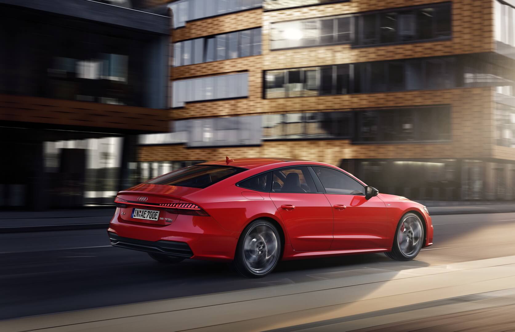 Плагин-гибридное купе Audi A7 Sportback 55 TFSI e quattro Плагин-гибридное купе Audi A7 Sportback 55 TFSI e quattro
