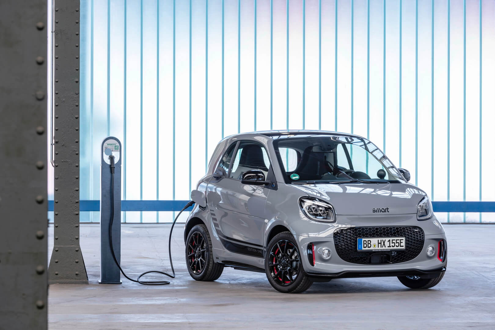 Электромобиль Smart EQ fortwo Электромобиль Smart EQ fortwo
