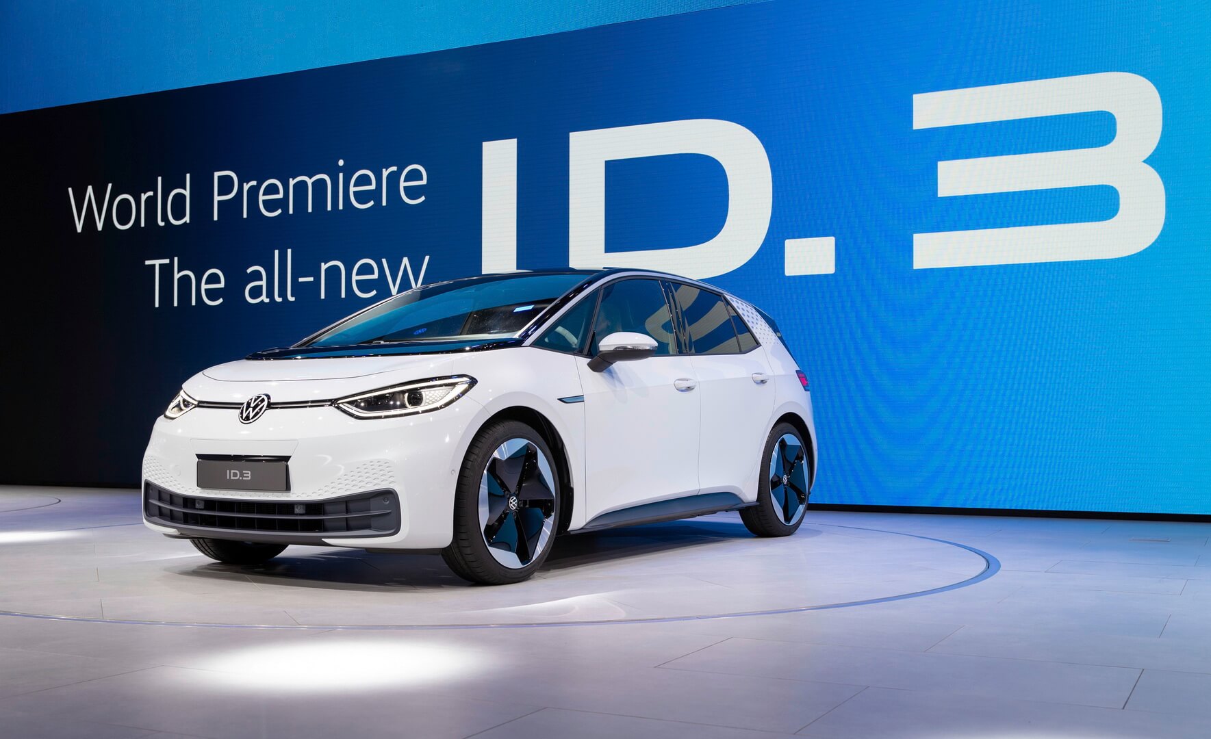 Volkswagen представил ID.3 на Франкфуртском автосалоне 2019 Volkswagen представил ID.3 на Франкфуртском автосалоне 2019